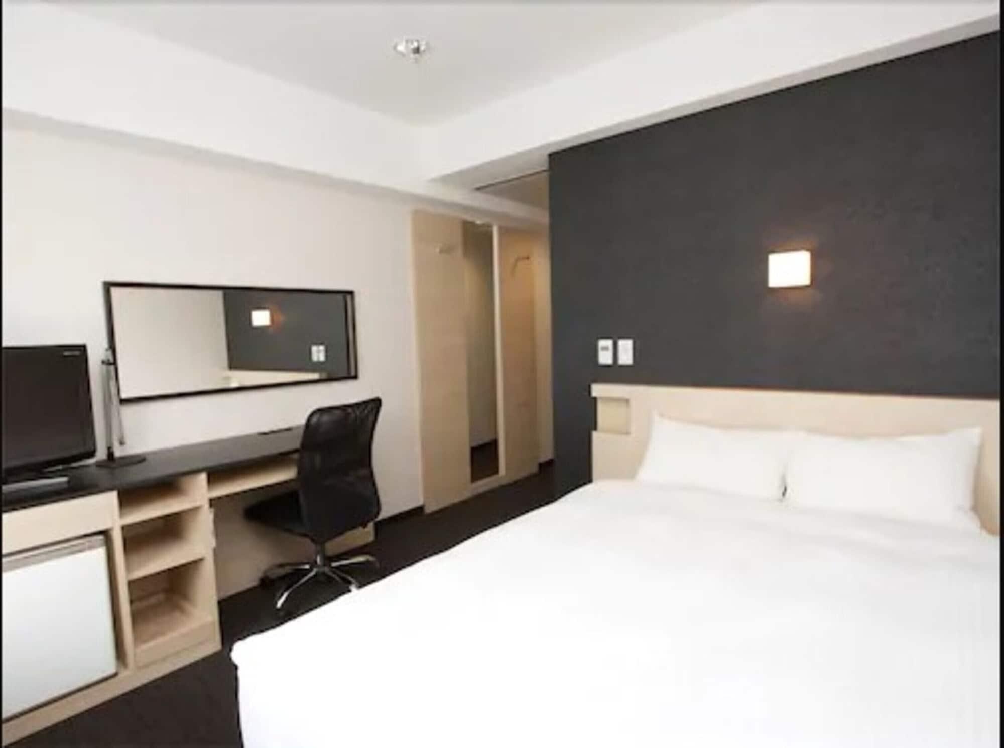 Smile Hotel Kyoto Shijo Екстериор снимка