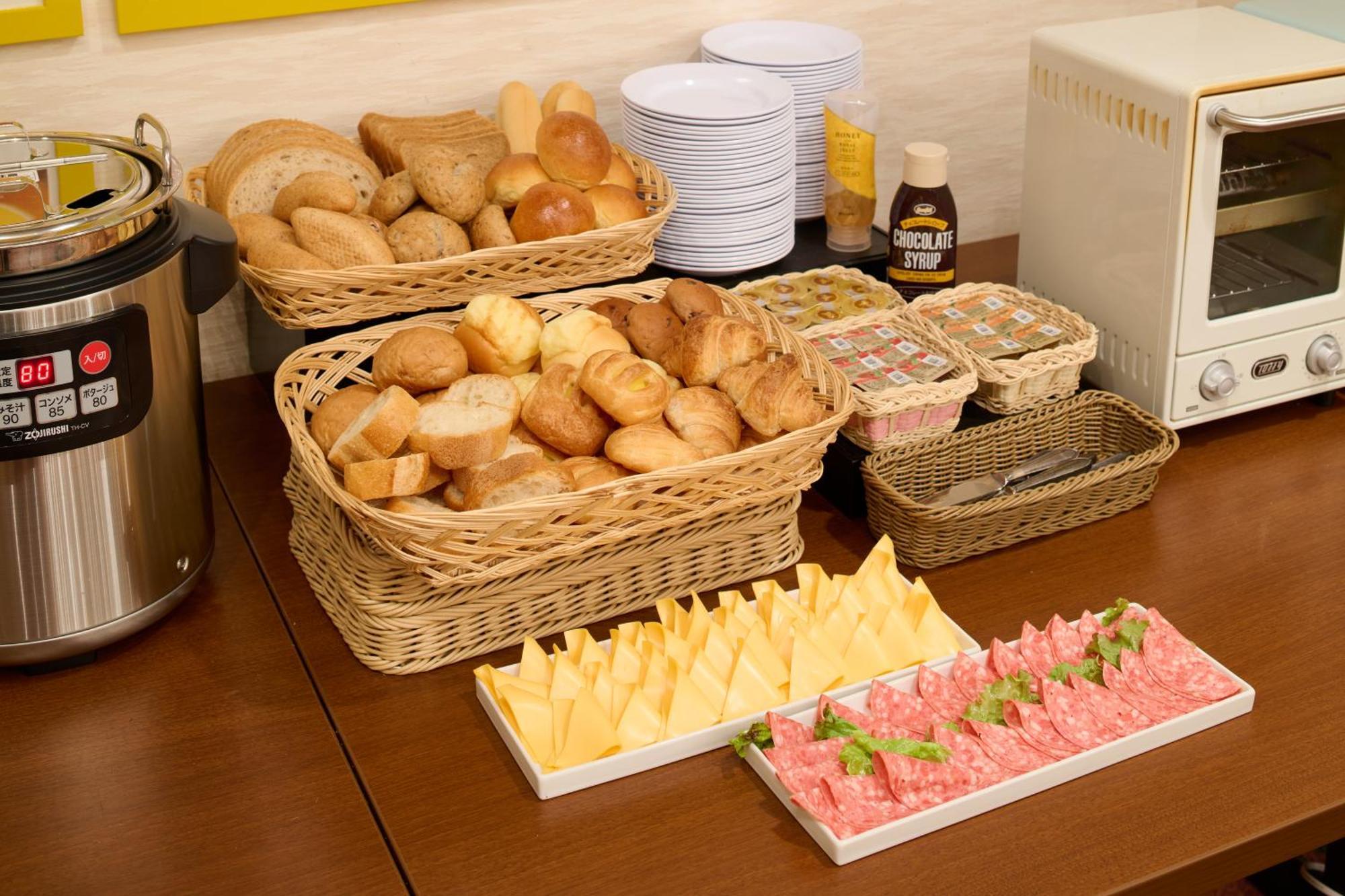 Smile Hotel Kyoto Shijo Екстериор снимка