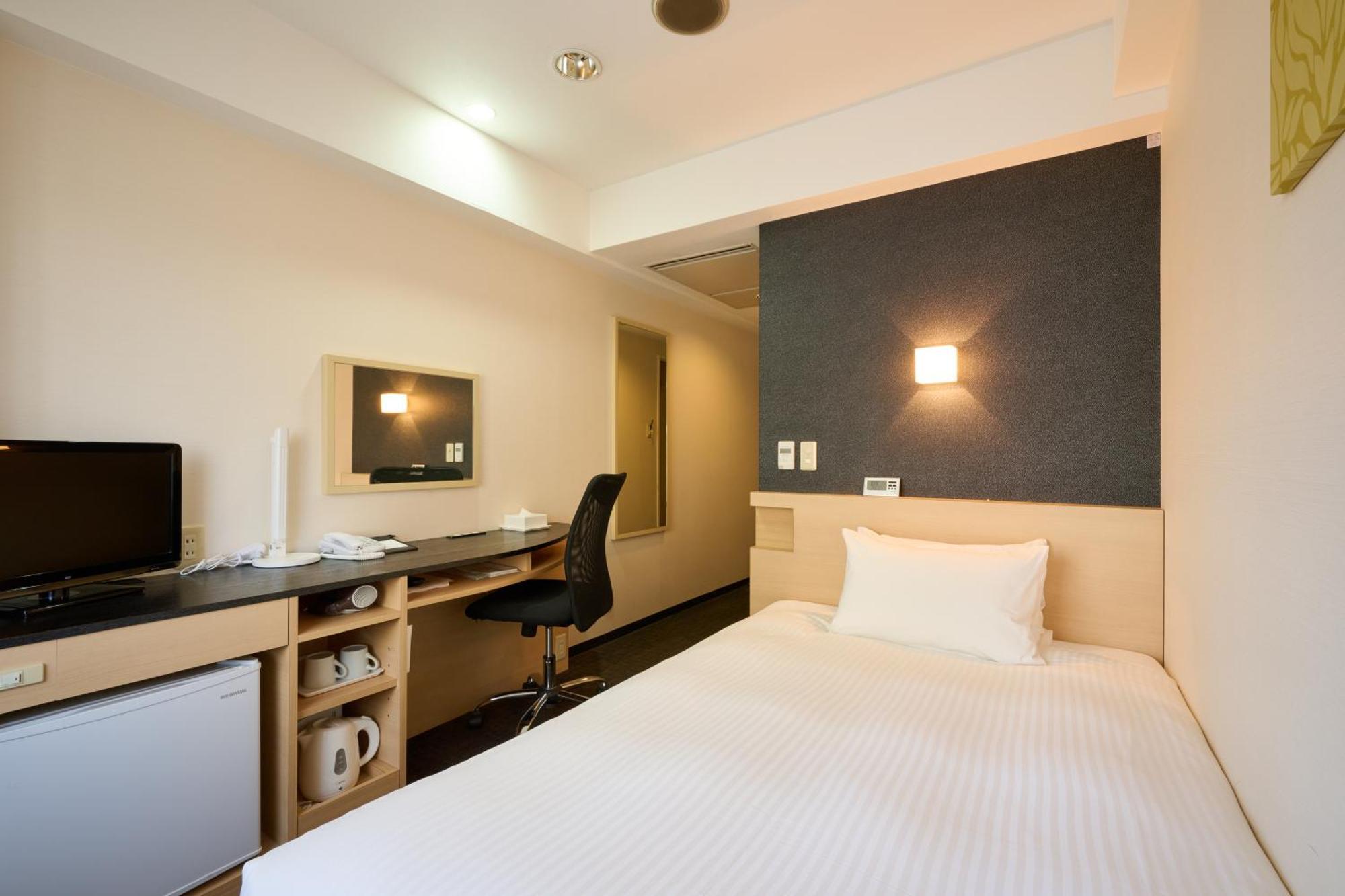 Smile Hotel Kyoto Shijo Екстериор снимка