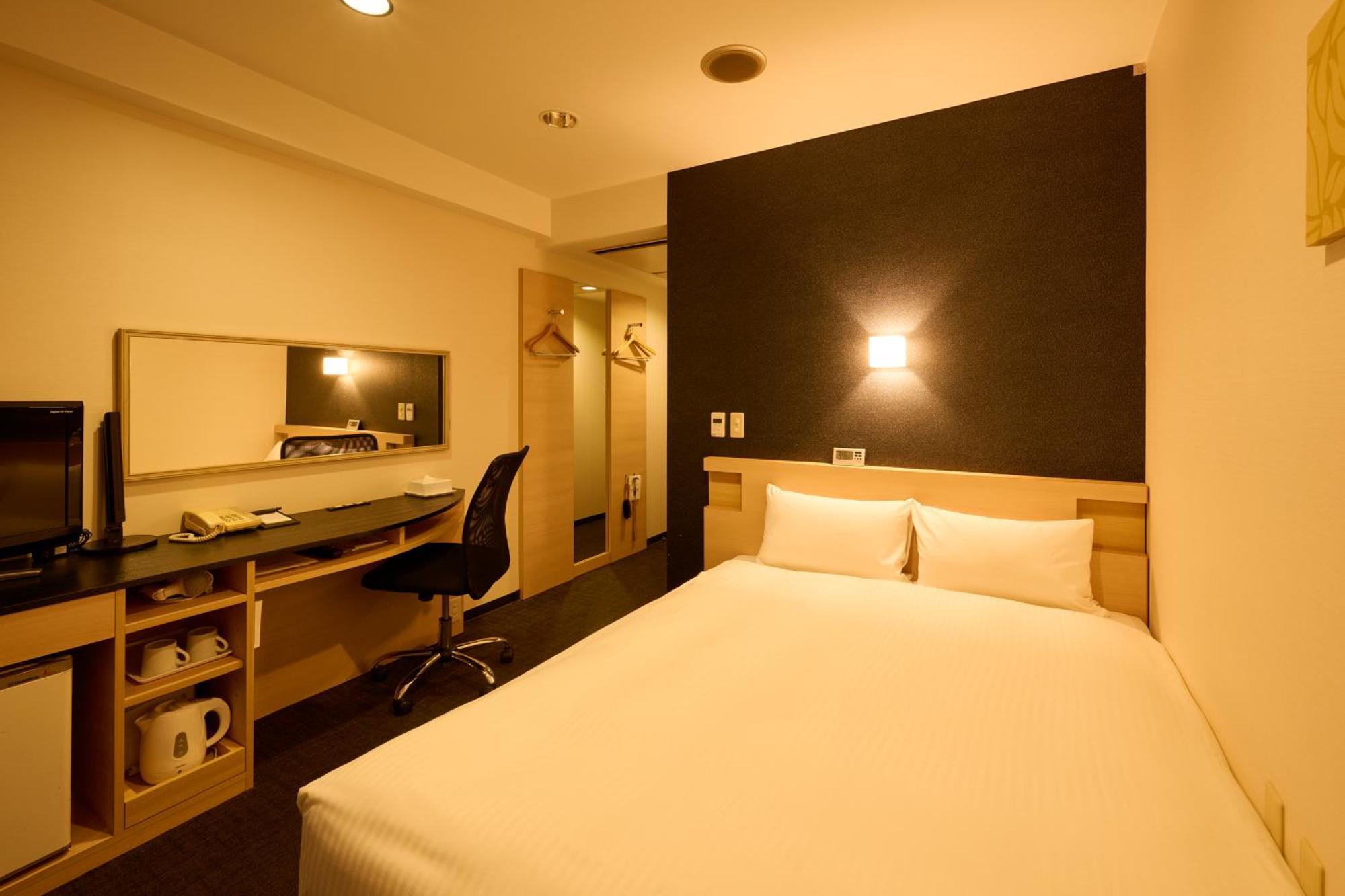 Smile Hotel Kyoto Shijo Екстериор снимка