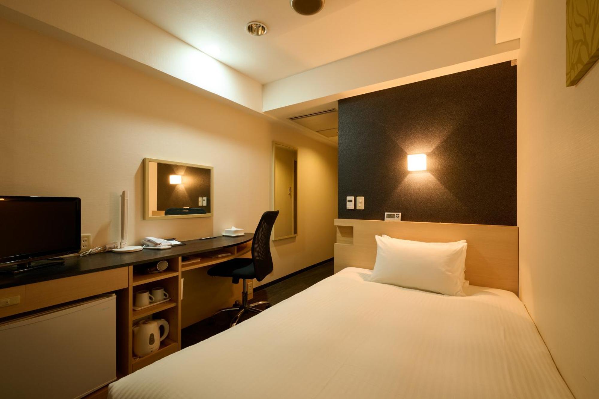 Smile Hotel Kyoto Shijo Екстериор снимка